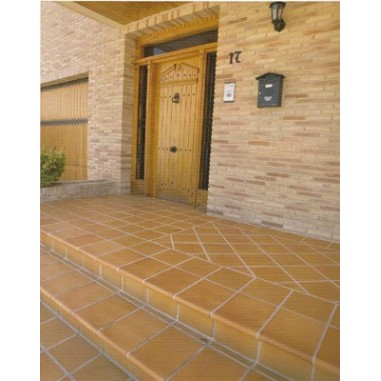 Peldaño para escaleras gres extrusionado 33x32